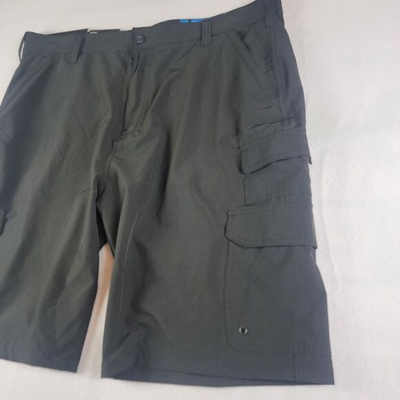 Iron Co. Stretch Hybrid Cargo Shorts, Black. Size Men's 40. Active, comfort. - Picture 3 of 6
